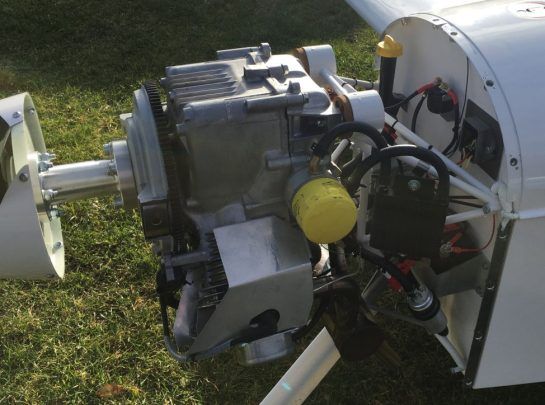 An SE33I XP installed on an airframe with the cowling removed